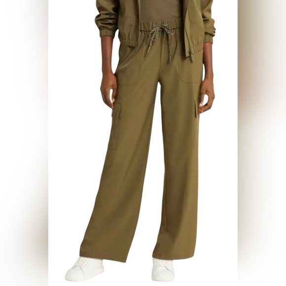 🎉Host Pick🎉 Zella Interval Utility Cargo Pants Olive Night sz Small(4-6) NWT - Picture 4 of 8
